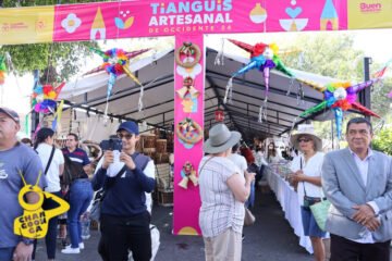 ¡QUE GRAN DESFILAZO! Inauguran 2ª. Edición Tianguis Artesanal Occidente, Del 10 Al 22 Diciembre En Zamora