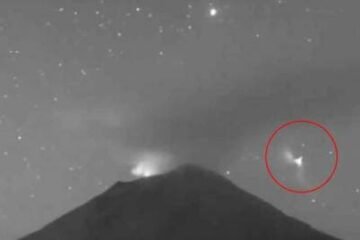 VIDEO: Captan misteriosa luz triangular cerca del volcán Popocatépetl en la madrugada