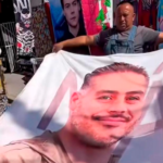 Se Viralizan Cobijas Con La Cara De «El Batman Mexicano» Harfuch Pa´Que Duermas Seguro