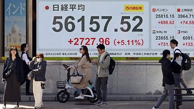 Japón se sostiene del turismo internacional para sortear el impacto de la guerra