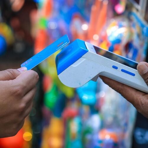 Mexicanos gastan menos con tarjeta de crédito en el primer trimestre de 2026