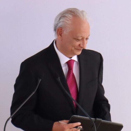 Con Víctor Rodríguez la inversión de Pemex se desplomó 51%