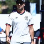 Checo Pérez arranca con problemas en Barcelona y termina entre los peores tiempos de la práctica