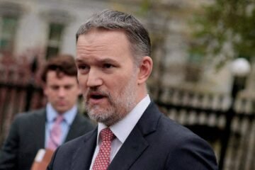 EU impondrá nuevos aranceles a 60 países, adelanta Jamieson Greer