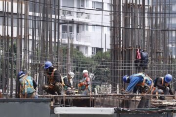 Actividad económica cae 0.3% en mayo; rompe tres meses de avance
