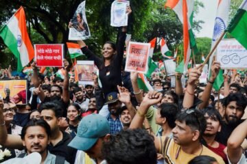 India evalúa castigos más severos por filtración de exámenes tras protestas del movimiento de las “cucarachas”