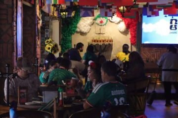Banxico ve alertas por aumentos en vivienda, colegiaturas y restaurantes