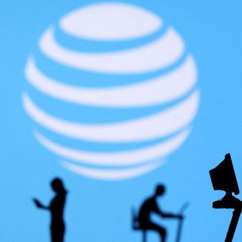 Crecen ingresos de AT&T en México por más suscriptores y tipo de cambio