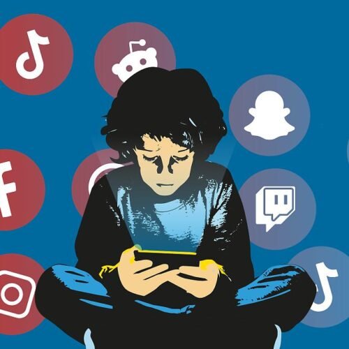 Data / Apoyan prohibición de redes sociales para menores