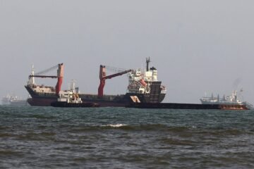 Emiratos denuncia un ataque de Irán contra dos petroleros en el Estrecho de Ormuz