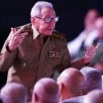 Raúl Castro reaparece en público para el homenaje a su hermano Fidel en el centenario de su natalicio
