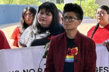 Los errores menores que ponen a jóvenes con DACA al borde de la deportación en EU