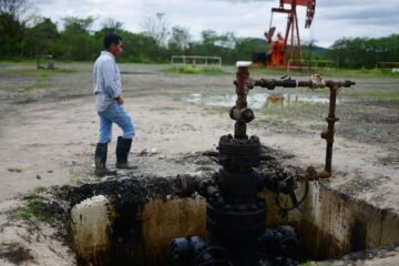 Sheinbaum evalúa áreas de Coahuila y Tamaulipas para arrancar prueba piloto con fracking, dicen fuentes