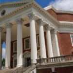 Al menos 5 heridos en un tiroteo en la Universidad Estatal de Virginia en EU