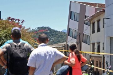 La gente no quiere volver a su casa por temor a un réplica: Colombia encara los estragos de su mayor sismo en la década