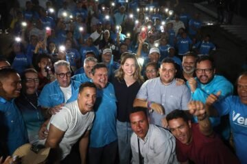 «Vengo aquí a trabajar»: cercana colaboradora de María Corina Machado regresa a Venezuela