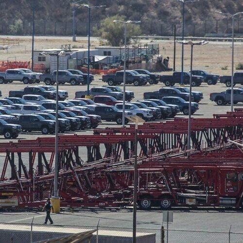 Producción automotriz liga cuatro meses a la baja y exportación rebota